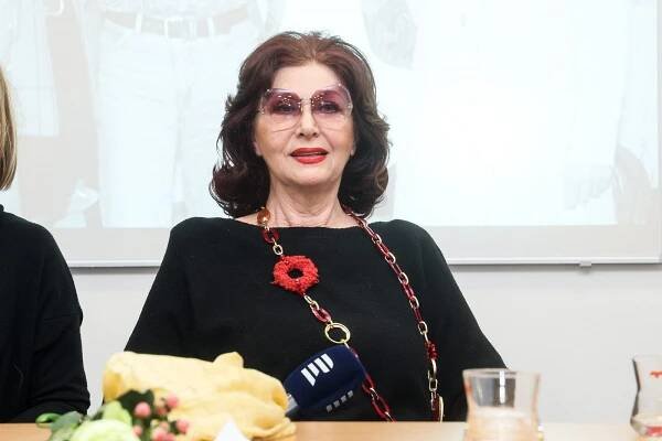 Zemřel manžel Saskie Burešové Petr Obdržálek. Režisérovi Kalendária bylo 84 let