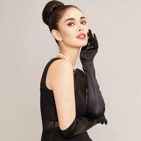 Megan Young: Ode To Beauty - Calyxta