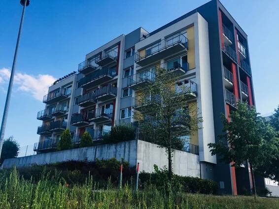 Pronájem bytu 1+kk 30 m², Milotická, Praha, Praha