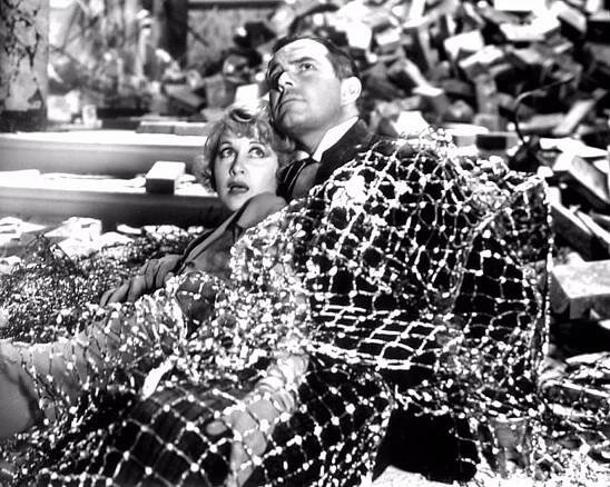 The Wrecker - Z filmu - Genevieve Tobin, Sidney Blackmer