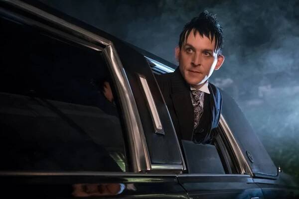 Gotham - Dívej se mi do očí (S03E03) (2016)