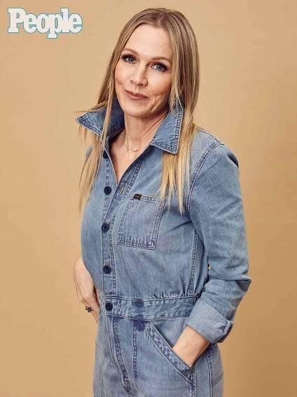 HARTFORD, CONNECTICUT - MARCH 18: Jennie Garth attends 90s Con held at Connecticut Convention Center on March 18, 2023 in Hartford, Connecticut. (Photos by Emily Assiran/Getty Images for 90's Con) (Photo by Emily Assiran/Getty Images)