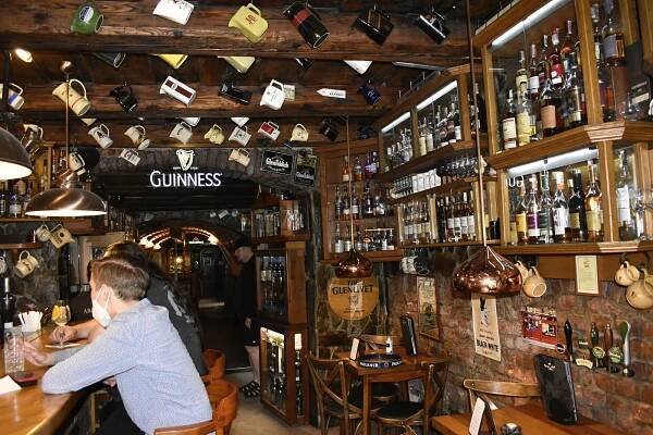 Olomoucký pub zaplní Skotové. My budeme fandit Česku, ujišťuje majitel