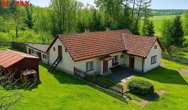 Prodej domu s velkou zahradou v okrese Příbram | Reality.iDNES.cz 