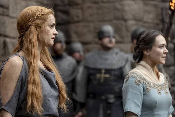 Poslední království - Epizoda 10 - Z filmu - Stefanie Martini, Eliza Butterworth