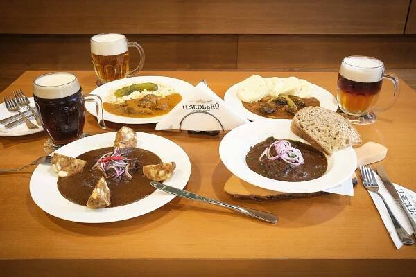 Plzeňská restaurace U Sedlerů │Praha, Karlovo náměstí