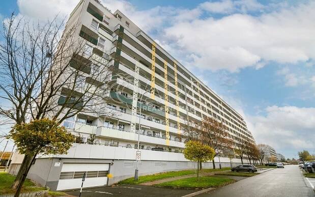 3+kk, Hornoměcholupská, Praha, 63 m²