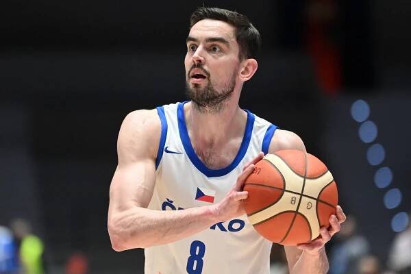 Basketbalisté budou na ME bez Veselého, Satoranský a Krejčí v týmu jsou