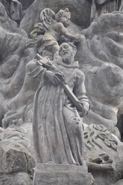 Soubor:Chrudim-sloup-Proměnění-Páně2013František-z-Assisi.jpg – Wikipedie
