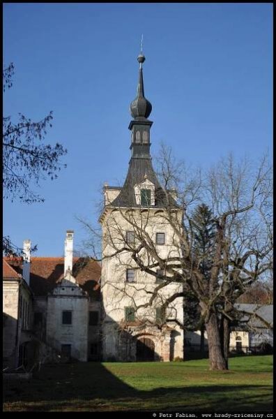 Uherčice – fotografie / hrady-zriceniny.cz
