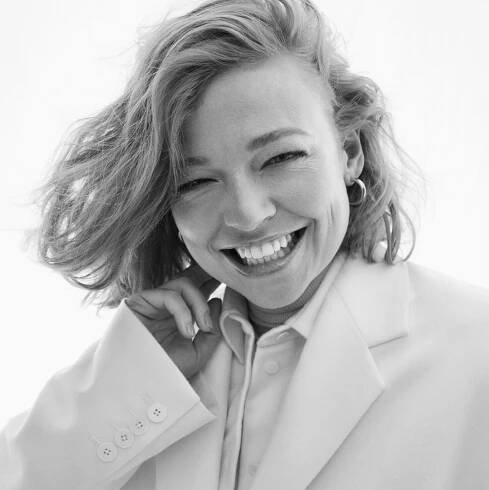 Sarah Snook wins Olivier Award for role in 'The Picture of Dorian Gray'