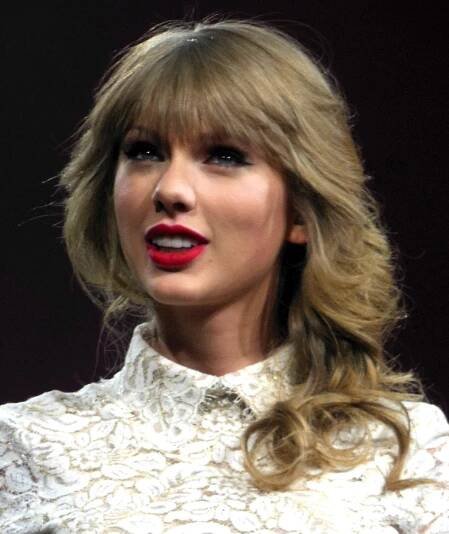 Soubor:Taylor Swift Red Tour 5, 2013.jpg – Wikipedie