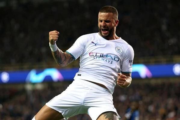 Real v Lize mistrů rozdrtil soupeře, Messi napodobil Panenku a spasil PSG! Přestřelka v Madridu