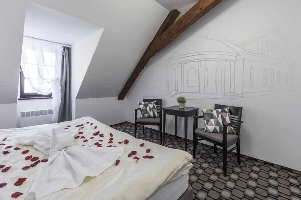 Salety Hotel