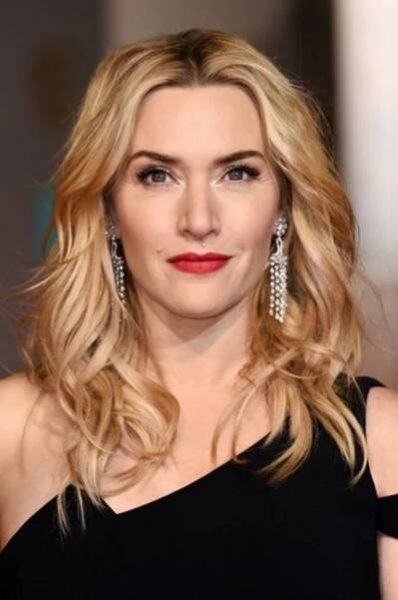 Horkokrevná Kate Winslet slaví: Nahá skoro v každé roli, královna jí dala řád! Znáte její nejžhavější scény?