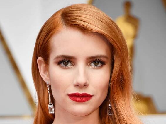 Oscars 2017: Emma Roberts's Hair Is a Much Brighter Red