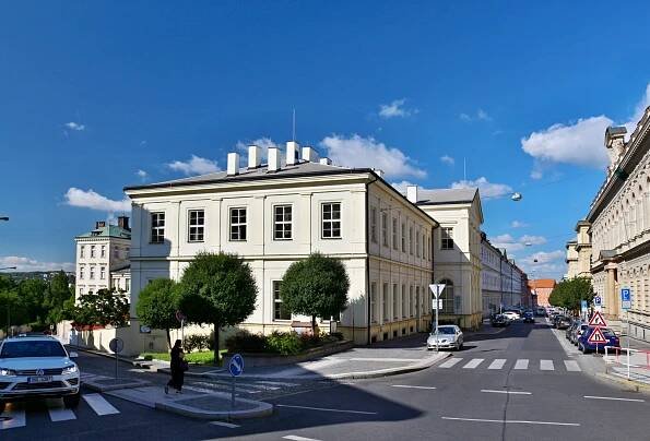 Renovace oken ve Všeobecné fakultní nemocnici - VFN