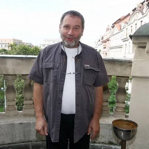 Chytal převážně ryby.