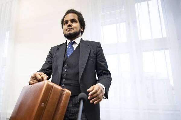 Obrazem: Feri začal u soudu úsměvy, dnes o něj přišel