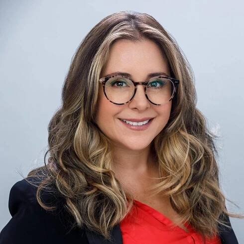 Karyme Lozano - Telenovely.net ... vše o telenovelách na jednom místě