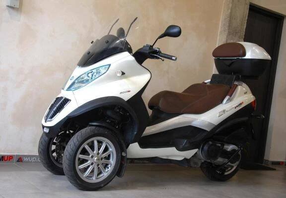 Piaggio MP3 500 LT - původ ČR, ŘP skupiny B, 2.majitel - 13