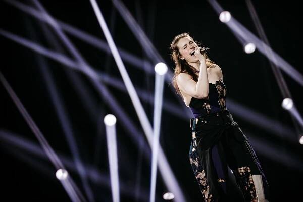 Dcera Dominika Haška promluvila o rodině, příteli i práci psí chůvy. Teď ji čeká boj o finále Eurovize