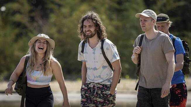 Eveliina Tistelgren, Paul Elias, Jon-Jon Geitel - Selviytyjät Suomi - Z filmu
