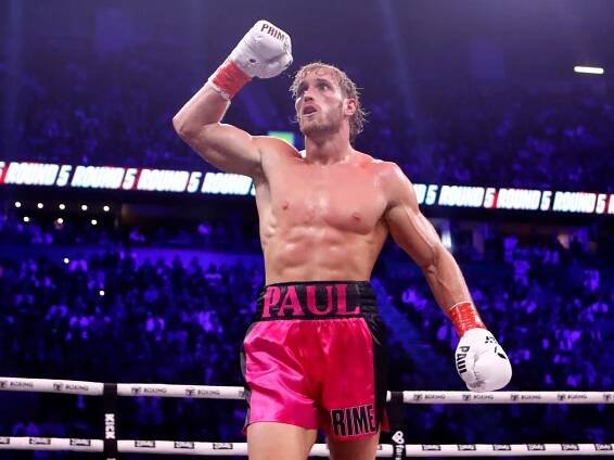 Logan Paul beats Dillon Danis by disqualification after fight ends in ugly brawl