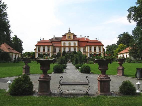 Zámek Jemniště - Postupice, Střední Čechy