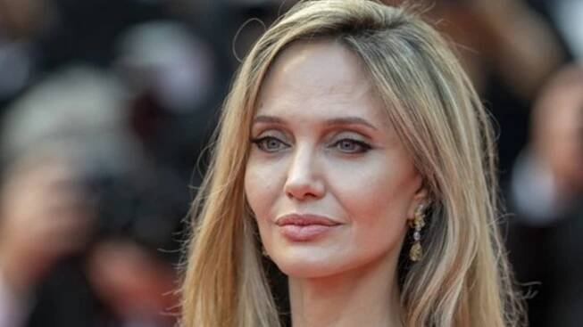 Od Lary Croft po Marii Callas: Angelina Jolie slaví 50. Jaká role pro ni byla nejtěžší?
