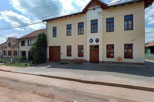 Rohozec - obecní úřad foto 1