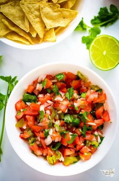pico de gallo (salsa z čerstvých rajčat)