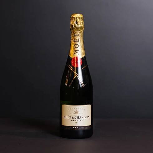 Moët Impérial Brut Champagne NV - Matthew Landers