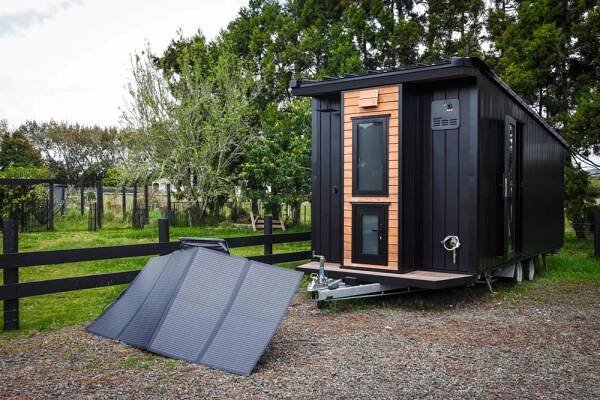 Living Big in a Tiny House - Super Simple Solar ☀️ Going Off-Grid With EcoFlow