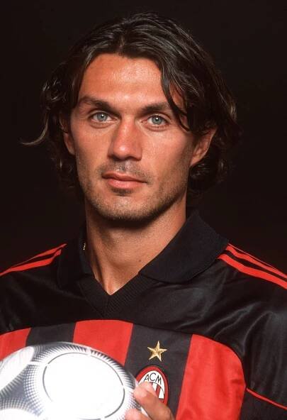 Greatest Left Backs of All Time - Pythagoras In Boots