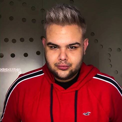 Televizní kadeřník Tomáš Arsov: Smrt v salonu!