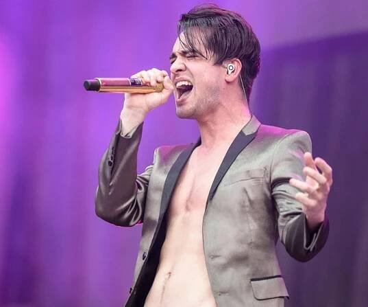Brendon Urie Biography - Facts, Childhood, Family Life & Achievements