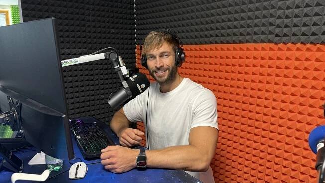 Dámy, pozor! Bývalý úřadující král krásy pověsí modeling na hřebík. Našel se totiž v nové profesi