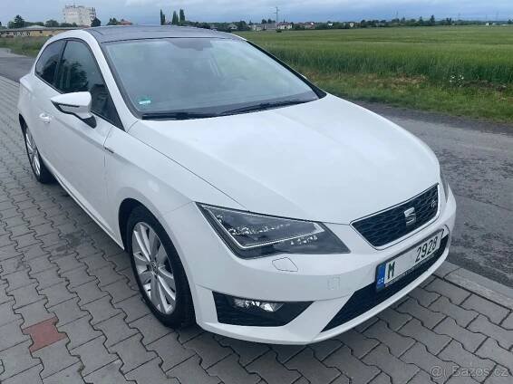 Seat Leon FR 2,0 tdi 135kw rok 2014 LED světla - Olomouc