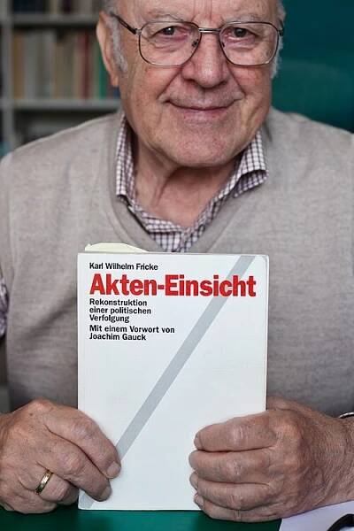 Karl Wilhelm Fricke – Wikipedia