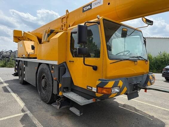 Liebherr LTM 1040