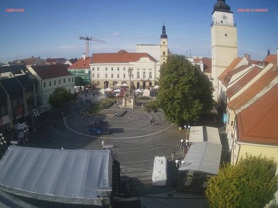 TRNAVA - Trojičné námestie