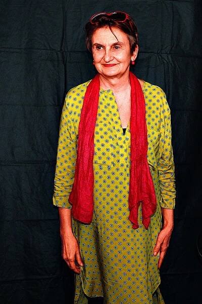 Uteče Eva Holubová do zahraničí?