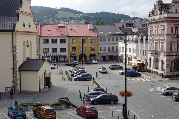 Fotogalerie • Parkoviště Masarykovo náměstí (Parkoviště - placené) • Mapy.com