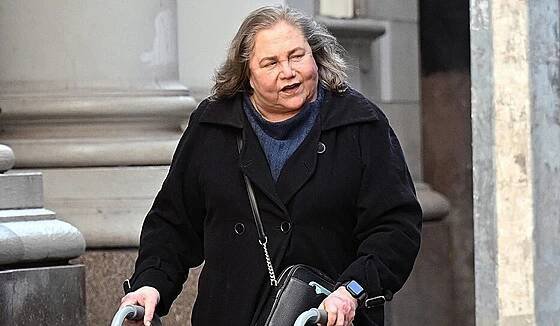Kathleen Turnerová v New Yorku (1. dubna 2025)