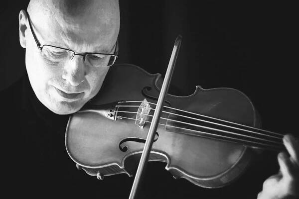 Michael Thomas – Doctor Gradus | Artist Management & Records