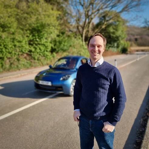 Element 2 COO James Harris visits Riversimple.