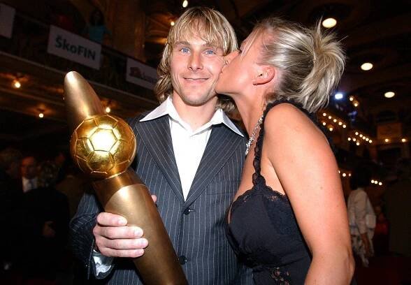 Mráčky v ráji zažehnány? Pavel Nedvěd zářil po boku manželky. Takhle nadšeně reagovala jejich dcera!