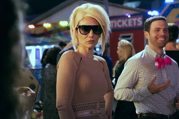 Přátelé z výšky - The Bachelor Party - Z filmu - Annie Parisse