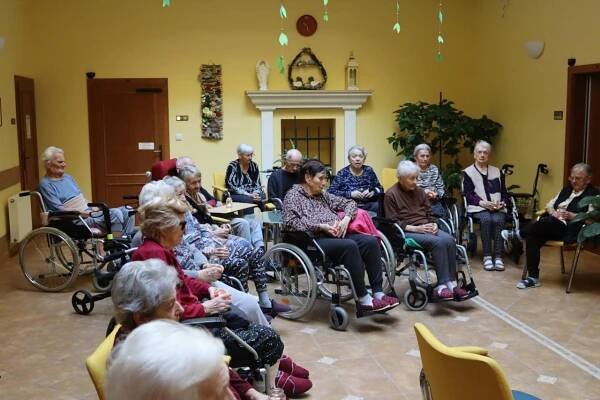 Listopad v našem Domově - Oficiální stránky Domova pro seniory Seniorcentrum Slavkov, příspěvková organizace
